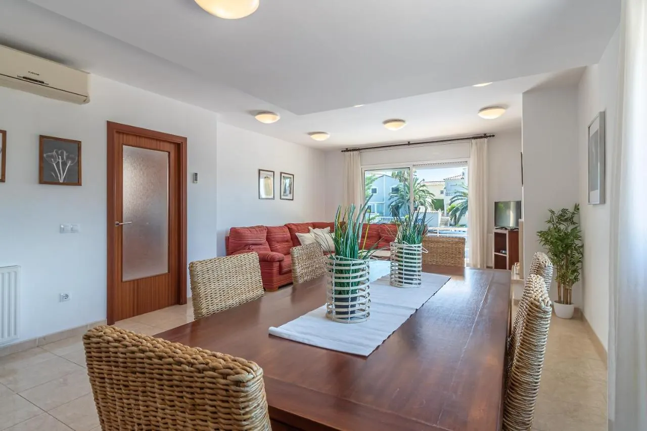 Apart-Rent Villa Pani 0145 Empuriabrava 0*,  Spanien